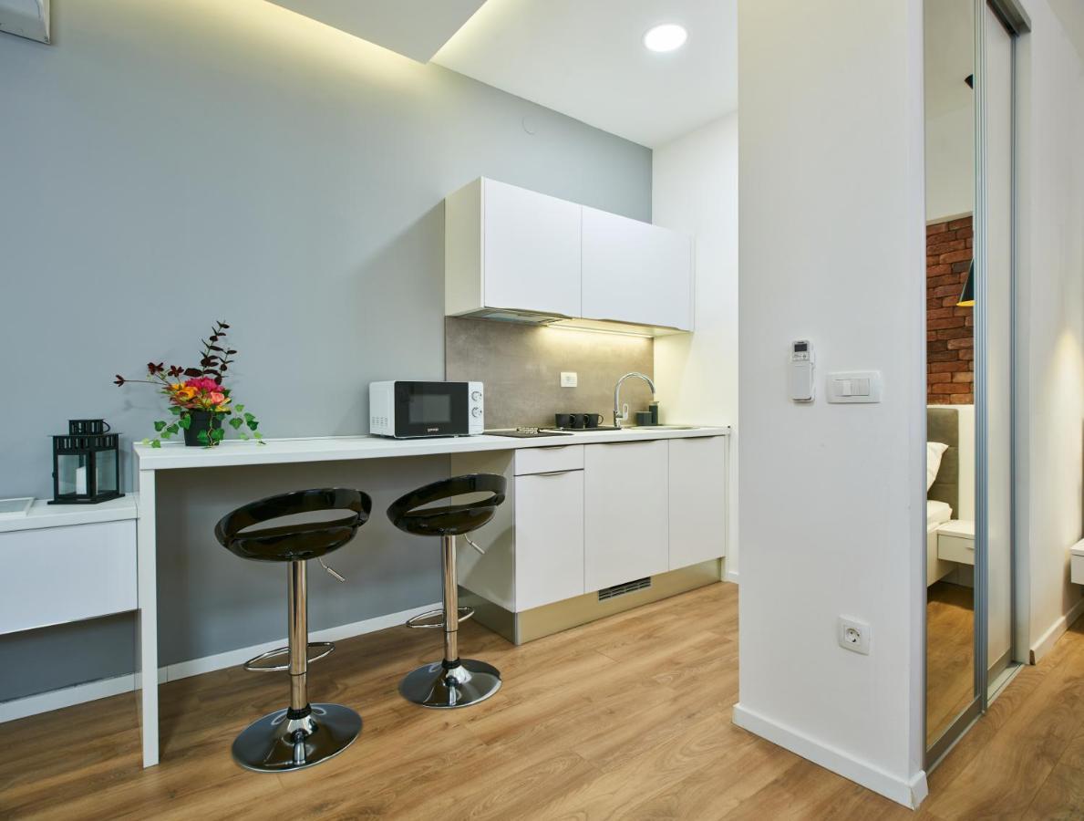 Bed Of Roses Apt 2, Premium, Designer Decorated ซาเกร็บ ภายนอก รูปภาพ