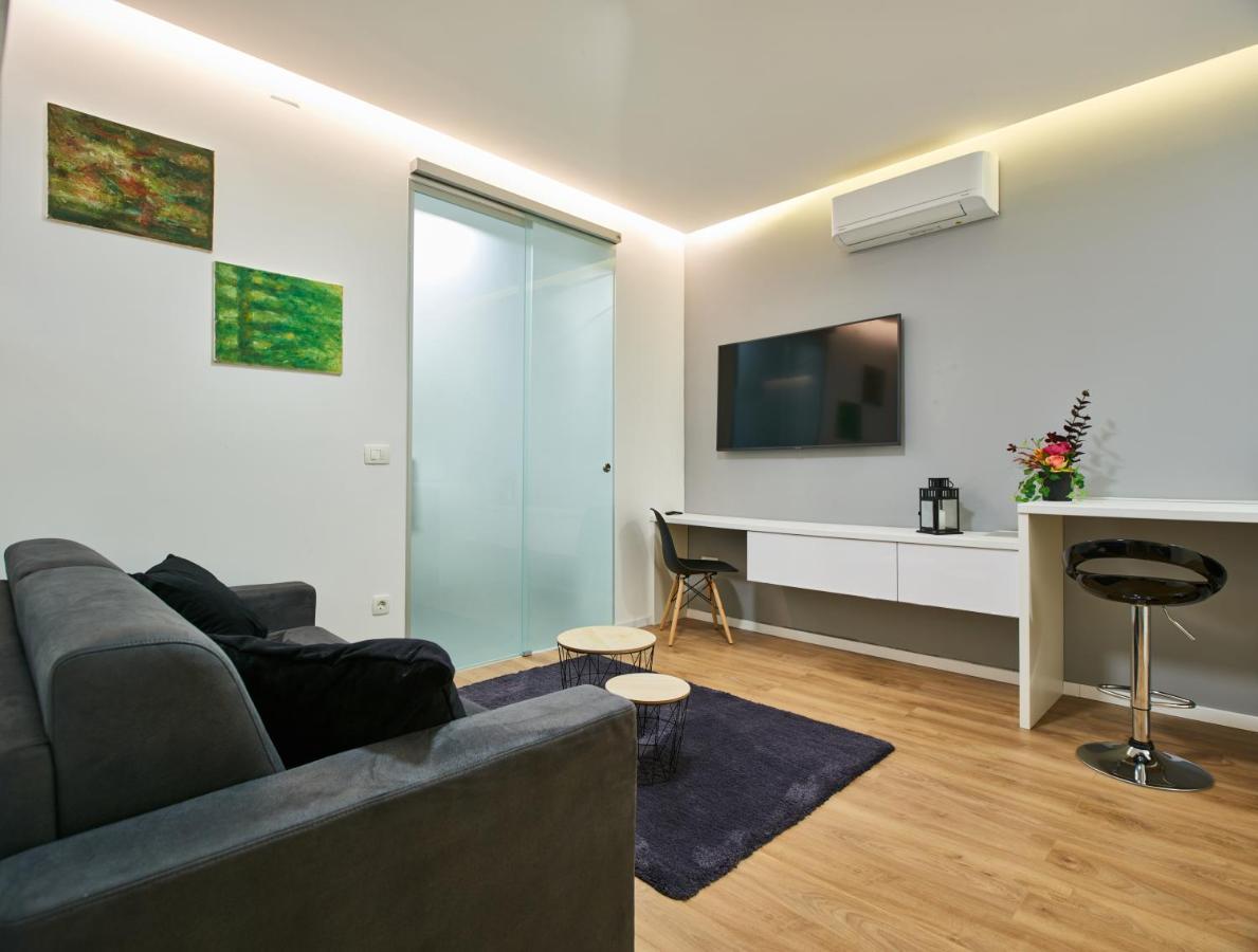 Bed Of Roses Apt 2, Premium, Designer Decorated ซาเกร็บ ภายนอก รูปภาพ